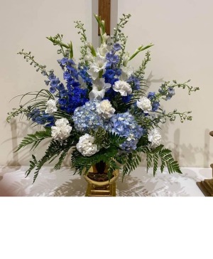 BLUE AND WHITE ALTAR ARRANGEMENT FLOWER ARRANGEMENT