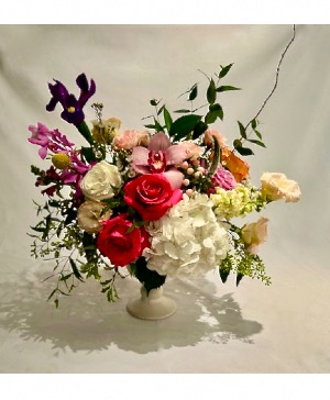 Blooming Vintage Floral Bouquet 
