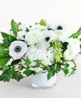 CHARMING BEAUTY Vase Arrangement