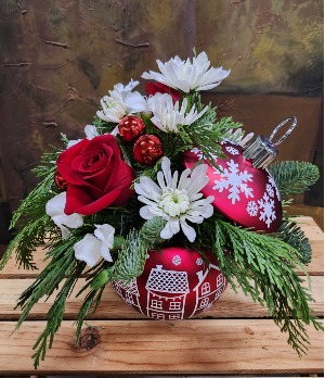 Cheer in the Air Ornament Arrangement