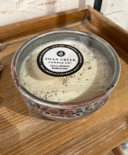Cherry Almond Buttercream Candle 