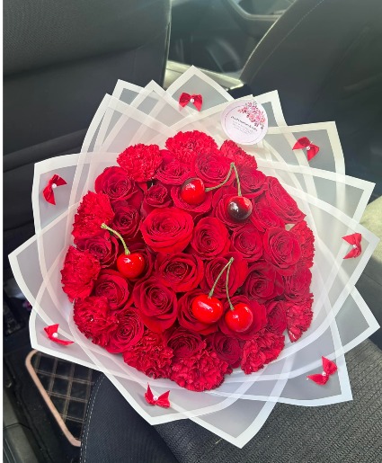 Cherry Ramo  
