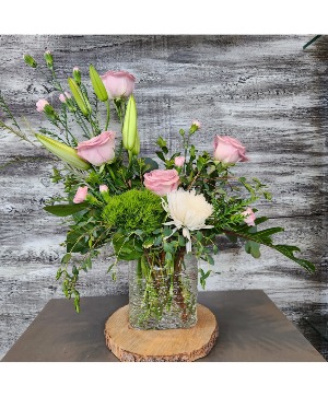 Chic Rose Garden  Vase arrangement