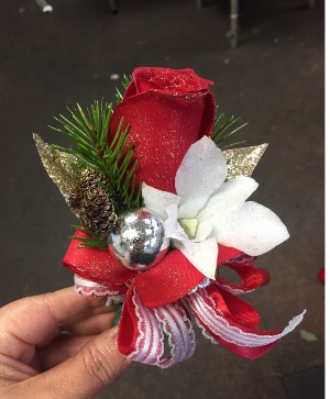 Christmas Boutonnière 