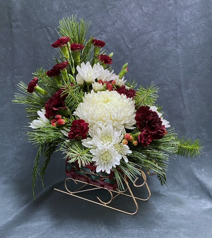 Christmas Arrival Sleigh Arrangement