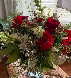 CHRISTMAS DELIGHT VASE 