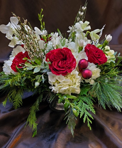 Christmas Holiday Flowers Centerpiece