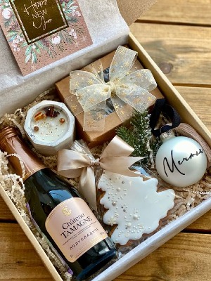 Christmas/ New Year Gifty  