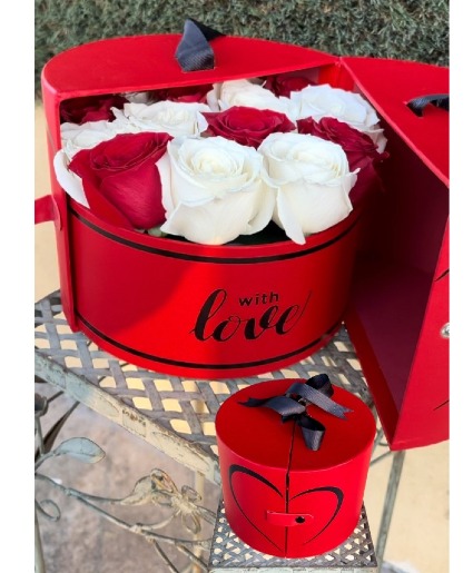 Circle of Love  Cut Flowers