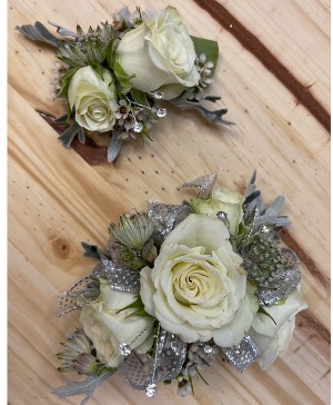 Classic Beauty Corsage & Boutinierre set Prom Flowers