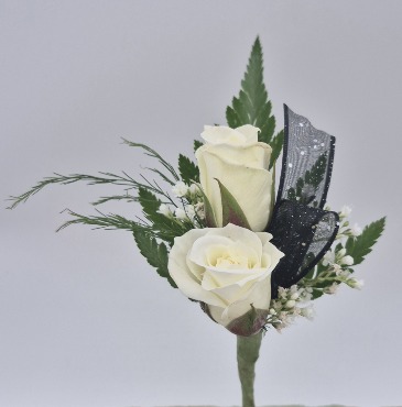 Classic Boutonnieres  in Silverton, OR | Julie's Flower Boutique