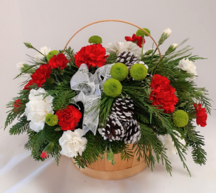 Classic Christmas Basket 