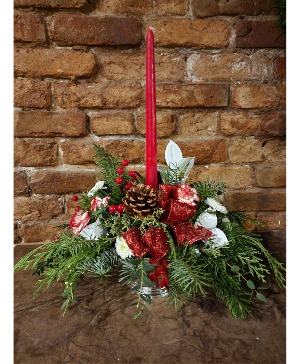 Classic Christmas Centerpiece Centerpiece