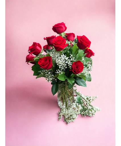 Classic Dozen Roses 