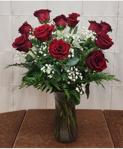Classic Dozen Premium Rose Arrangement