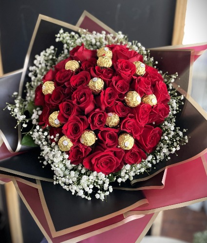 Classic Rose & Rocher  