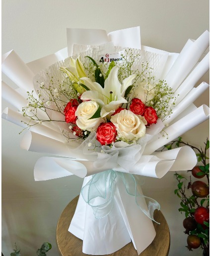 Classic White Bouquet 