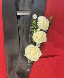 Classic White  Lapel Boutonniere 