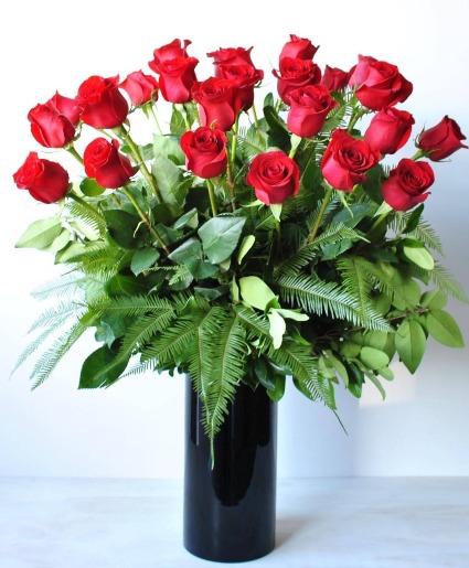 Classic long Stem Roses in a Vase  