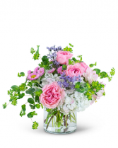 Cloud Nine Flower Arrangement