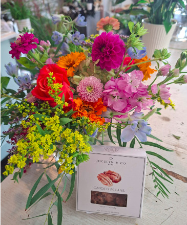 Colorful Mix Duo Arrangment in Glastonbury, CT | THE FLOWER DISTRICT
