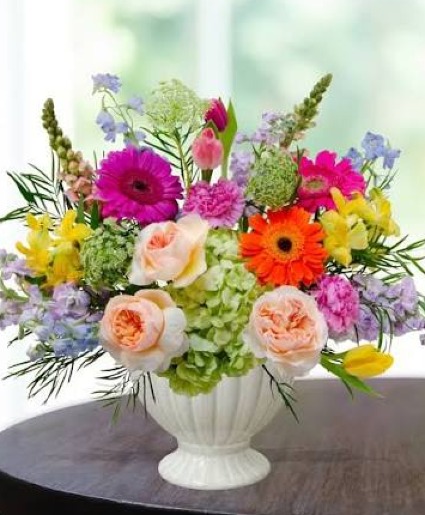 COLORFUL VIBES Vase Arrangement