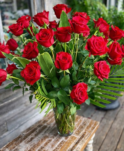 Coming Up Roses (1,2 or 3 Dozen Red Roses) Floral Arrangement