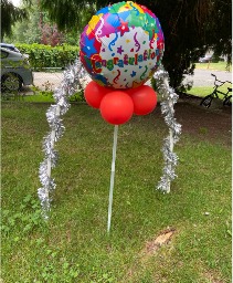 congrats ballooon yard aornament