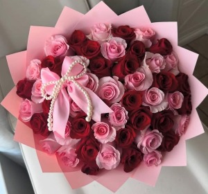 Coquette Bouquet Bouquet made of 50 roses 