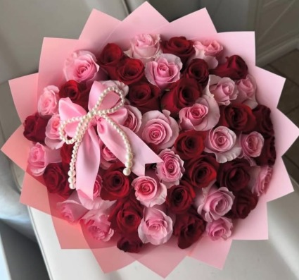 Coquette Bouquet Bouquet made of 50 roses 