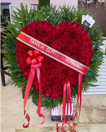 CORAZON DE ROSAS 