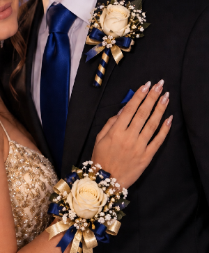 Coronado Thunderbirds Electric Romance Set Call Us for Faster Service & Daily Specials: (915) 303-8500 Text Us to Order Anytime: (915) 505-3708 Your trusted source for Flowers & Delivery in El Paso TX