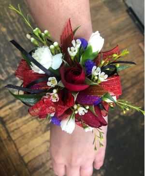 Corsage 1 corsage