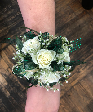 Corsage 10 