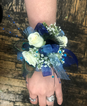 Corsage 13 