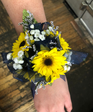 Corsage 2 