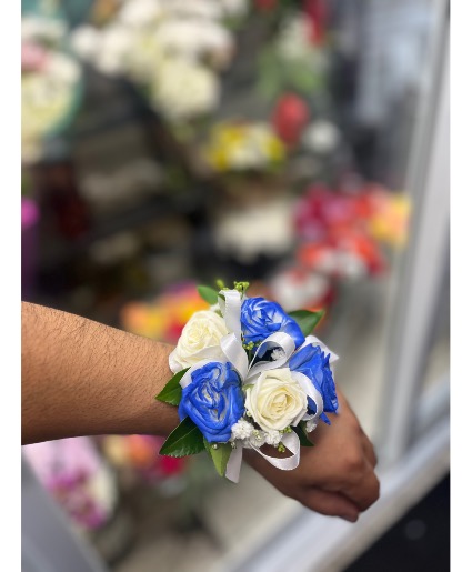 spray minirose corsage  corsage 