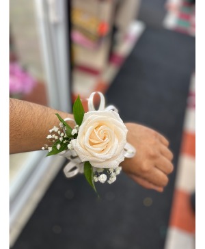 single rose corsage corsage 