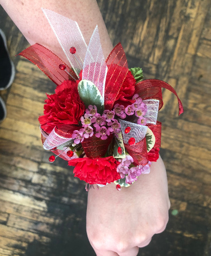 Corsage 9 