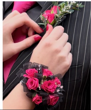 Corsage and Boutonniere Set 