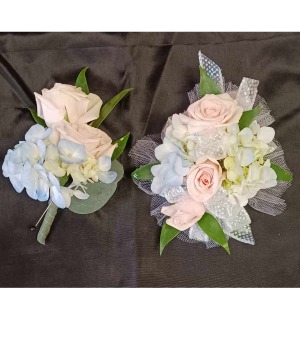  Corsage And Boutonniere Wedding Flowers