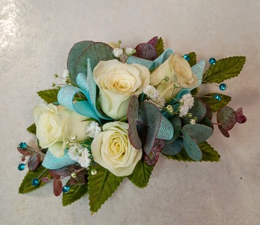corsage corsage in Edgewater, MD | Blooms Florist