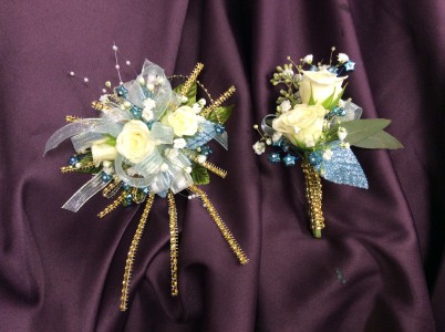 CORSAGE & MATCHING BOUT 