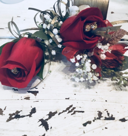 corsage/and bout. seasonal