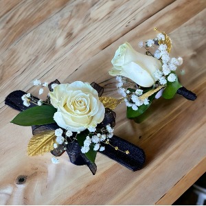 Winter Elegance Corsage & Boutonnier Set