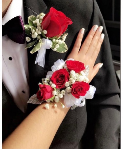 Cotillion Presentation Package Corsage, 2 Boutonnieres