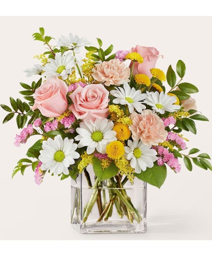 Country Cottage Bouquet R5817