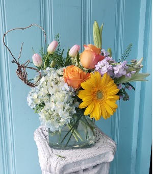 COUNTRY CUBE FLOWER ARRANGEMENT