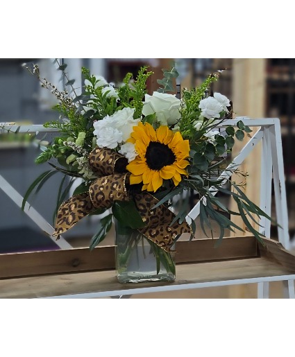 Country Daydream Fresh Floral Cube