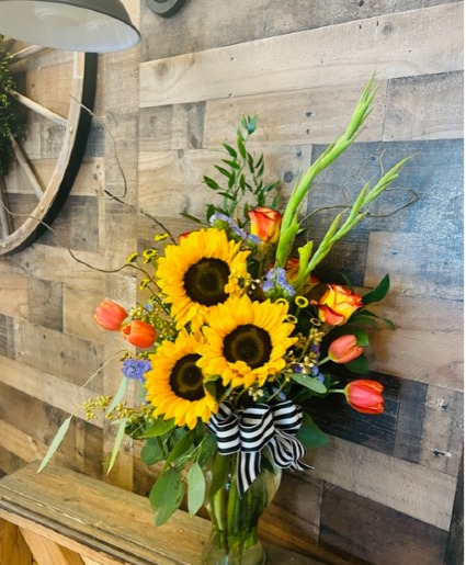 Country Summer Vase Arrangement